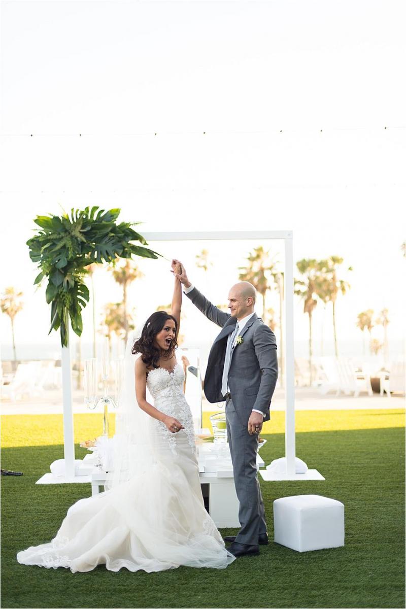 cali wedding, bride and groom, huntington beach wedding, beachy wedding, wedding inspiration, wedding photography