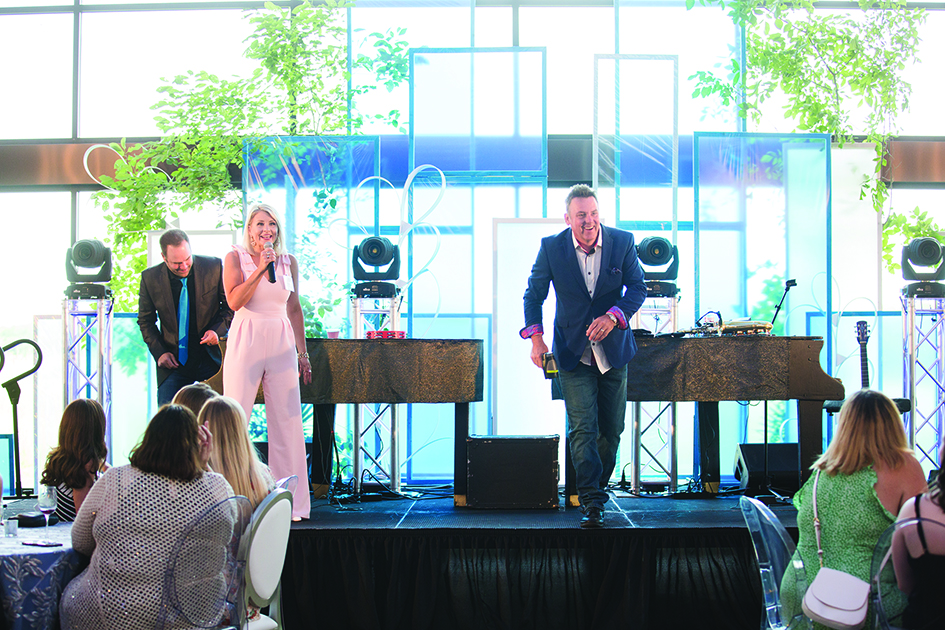 Minnesota Bride publisher Sonja Babich speaks at the Best of 2019 event.