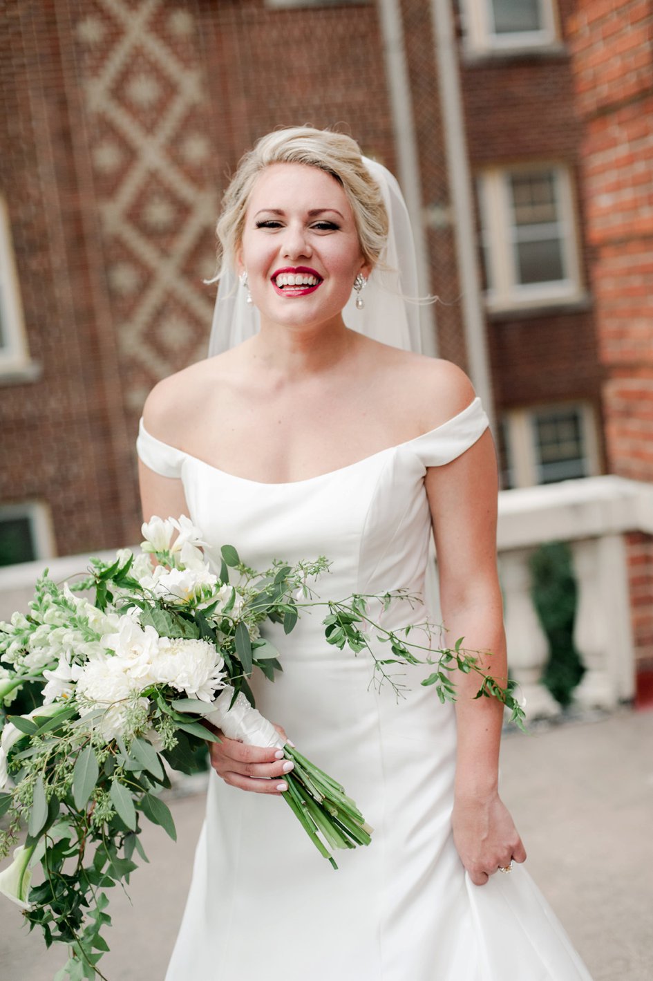 All-White Wedding at Calhoun Beach Club | Minnesota Bride