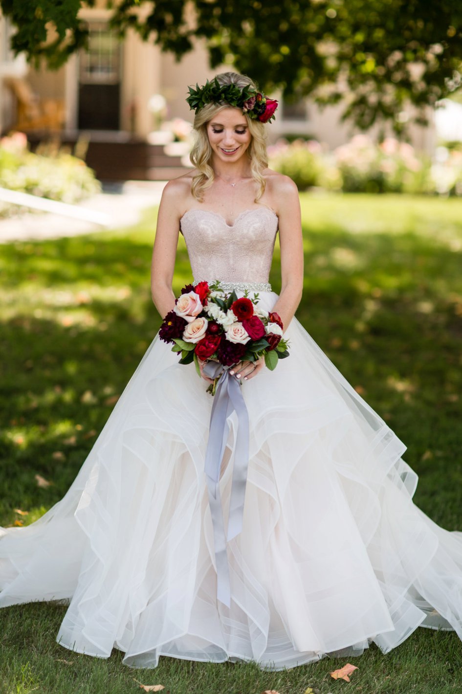 Rustic-Meets-Glam Farm Wedding in Cokato | Minnesota Bride