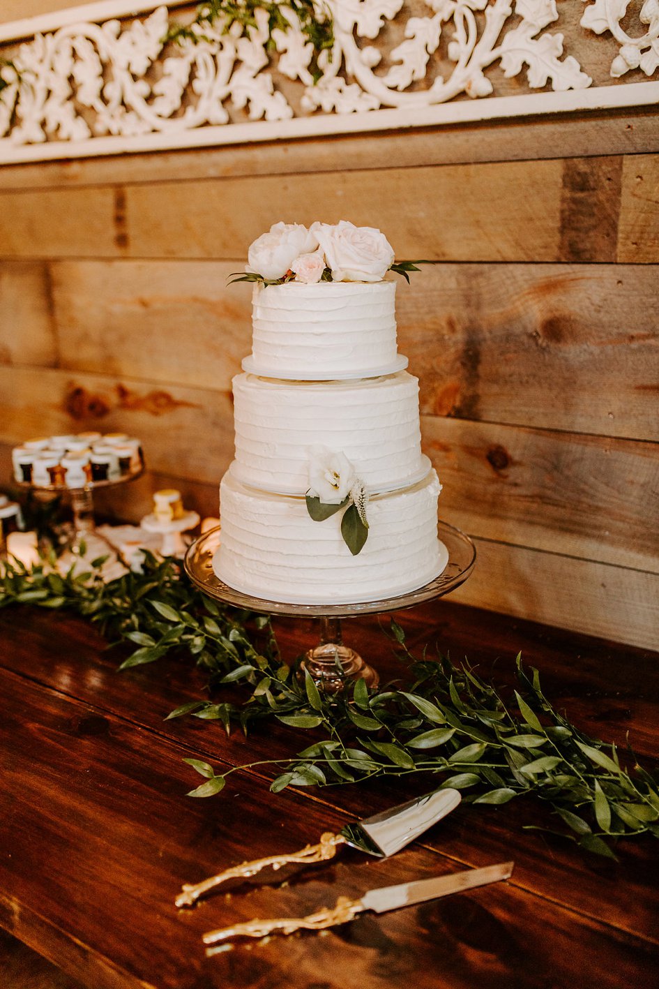 Couple Honors Their Fathers in Wedding at Creekside Farm | Minnesota Bride