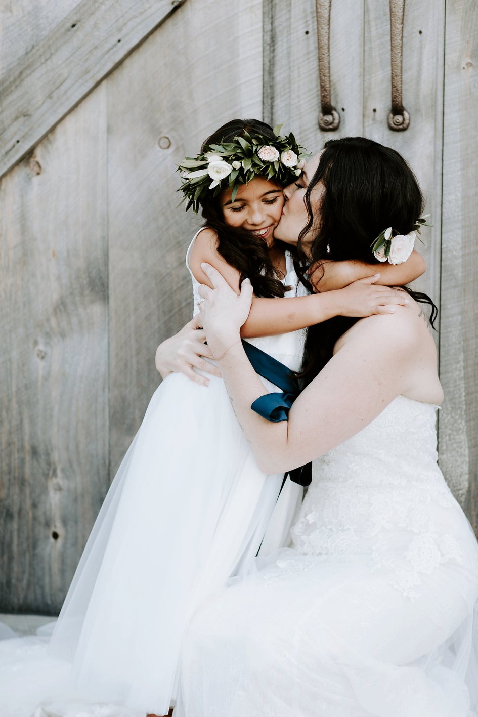 Couple Honors Their Fathers in Wedding at Creekside Farm | Minnesota Bride