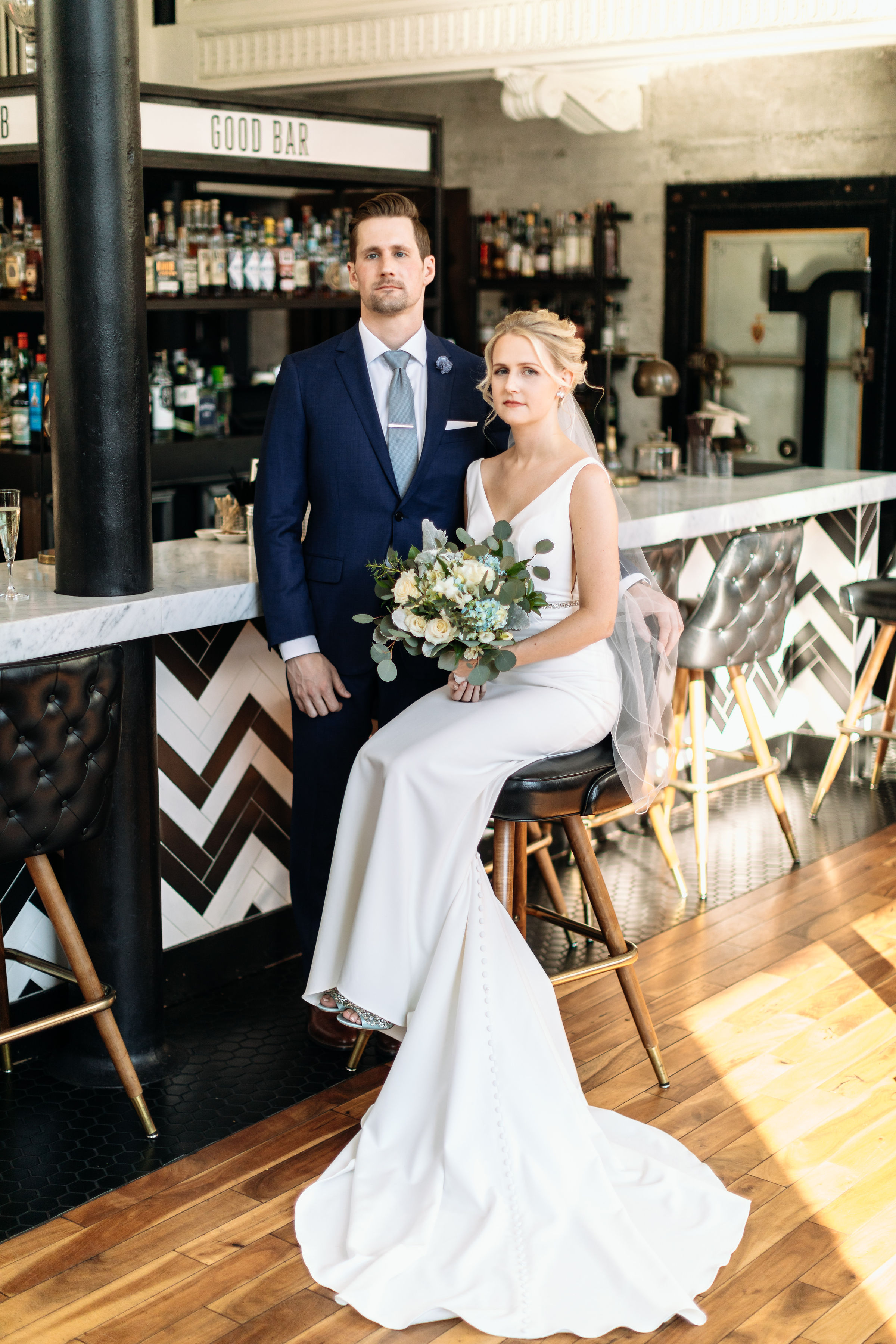 Seattle wedding, Washington wedding, wedding photography, bride and groom, Seattle brides, Washington brides, minimalist wedding, geometric wedding details, gold wedding details, minimalist bridal, neutral wedding, PNW wedding, wedding dress, rooftop wedding, wedding venue