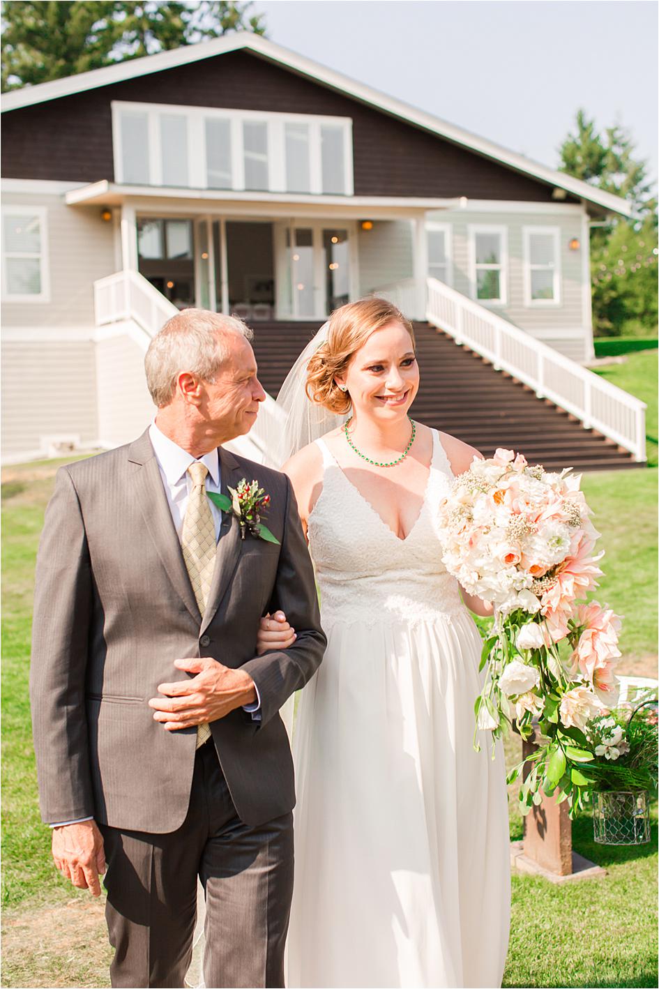 seattle bride, seattle wedding, wedding photography, trinity tree farm
