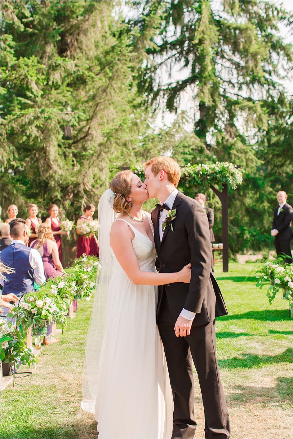 seattle bride, seattle wedding, wedding photography, trinity tree farm