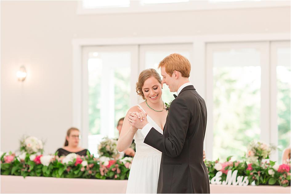seattle bride, seattle wedding, wedding photography, trinity tree farm
