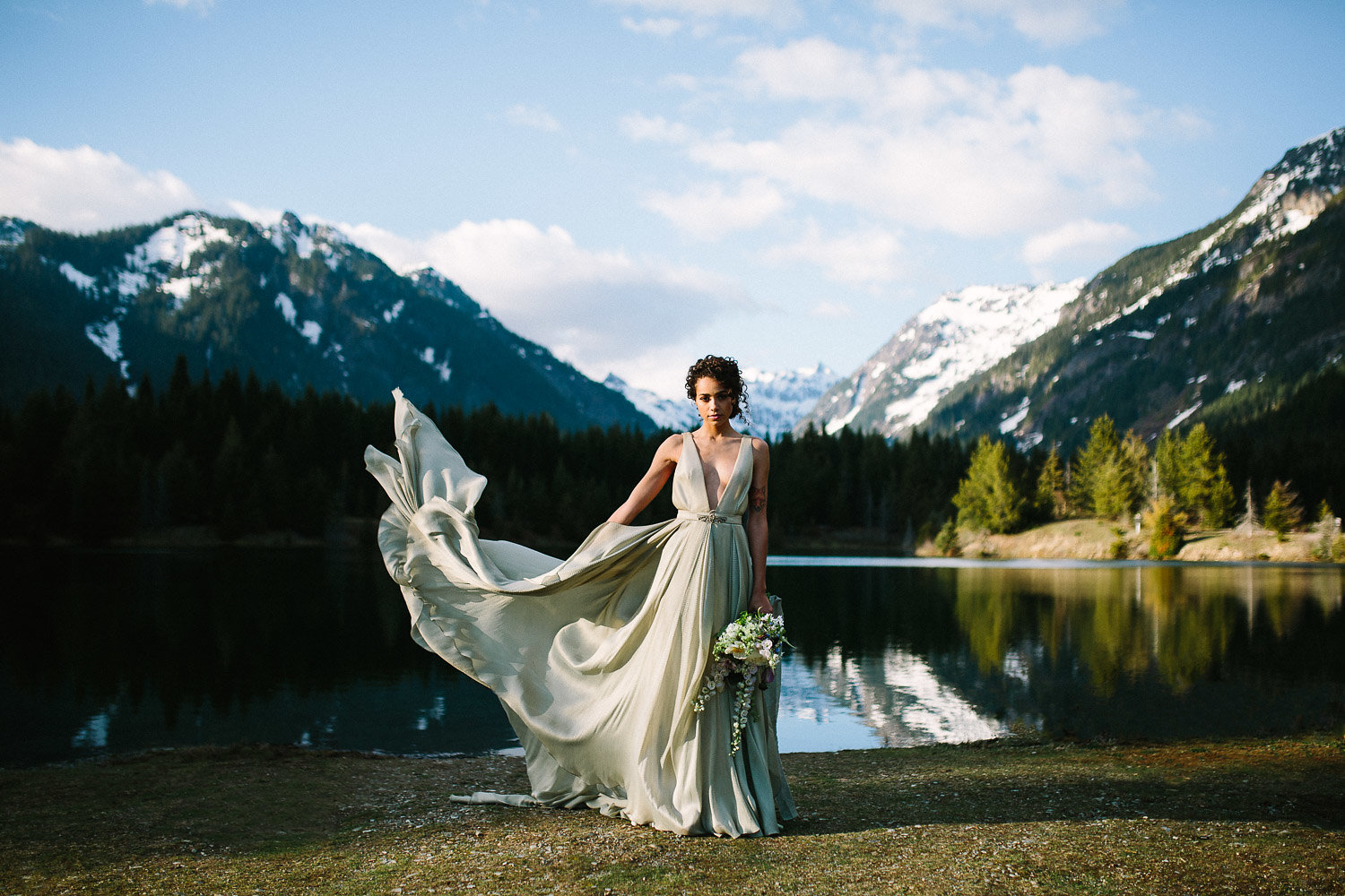 seattle wedding, seattle bride, wedding inspiration, wedding photography, seattle styed shoot, gold creek pond, washington state wedding