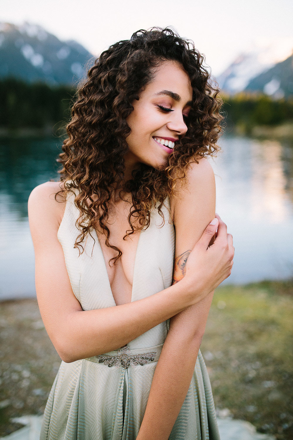 seattle wedding, seattle bride, wedding inspiration, wedding photography, seattle styed shoot, gold creek pond, washington state wedding