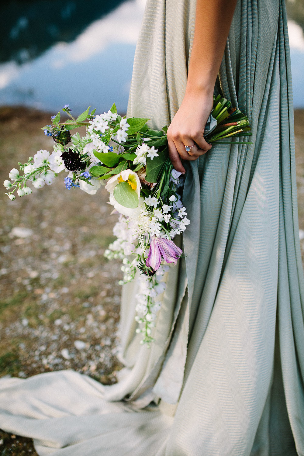 seattle wedding, seattle bride, wedding inspiration, wedding photography, seattle styed shoot, gold creek pond, washington state wedding