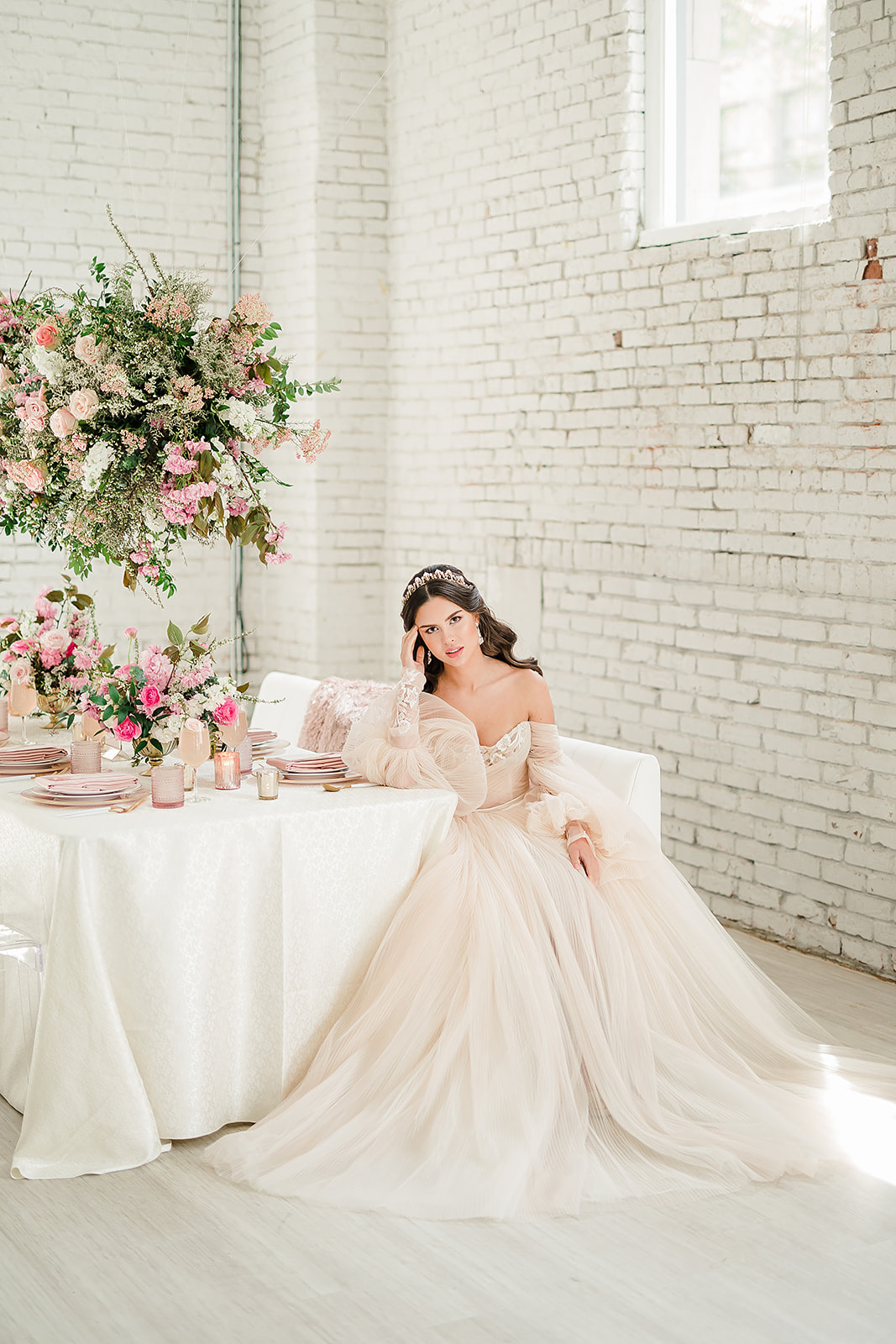 seattle bride, seattle bride magazine, styled shoot, bridal style, wedding gown, wedding inspiration, styled shoot wedding