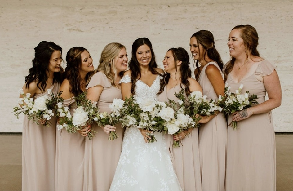 Mo Schultz Photography courtesy of Jennifer Janssen Bridal Artistry