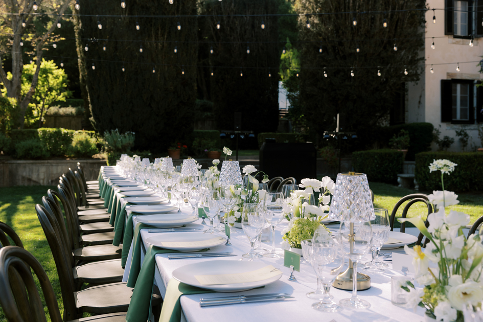 Photo by Apollo Fotografie with Chic Event Rentals