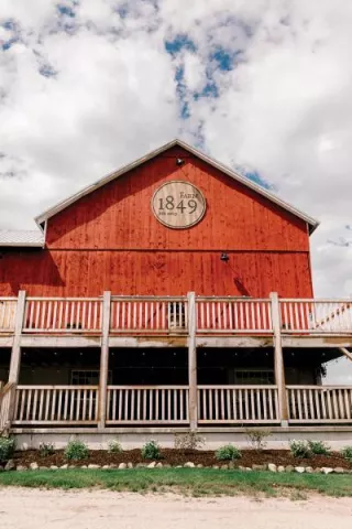 Recently Renovated Farm 1849 Venue in Wisconsin