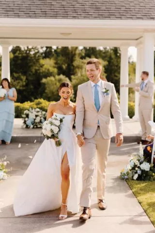 Kylee and Ben are All Smiles on their Wedding Day at Oswego Hills Winery