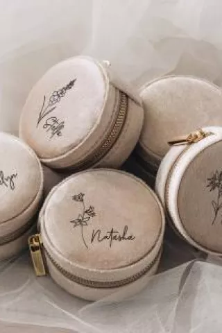 Embroidered jewelry holders via etsy 