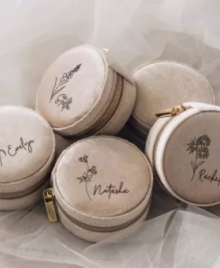 Embroidered jewelry holders via etsy 