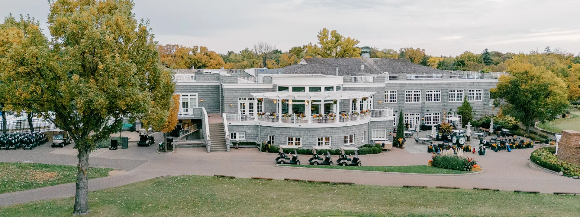 Exterior of Edina Country Club 
