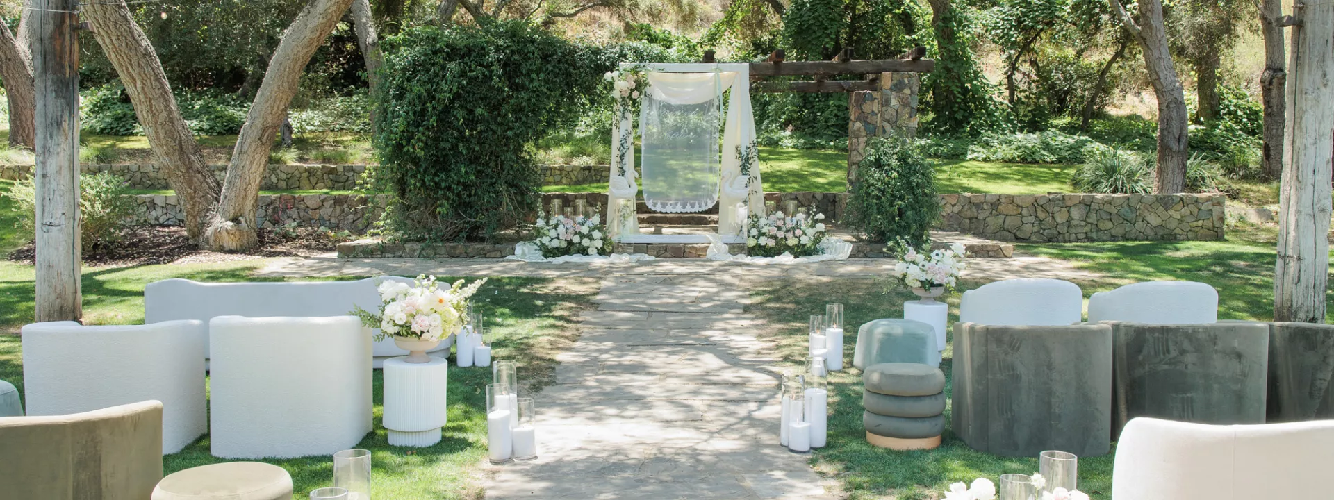 Dreamy outdoor ceremony inspired by swans at Havens Country Club