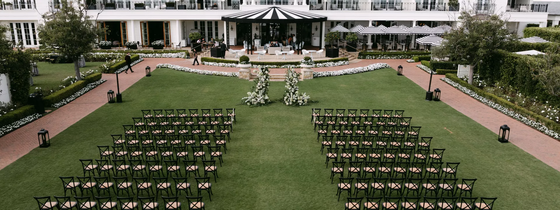 Black, white and green elegance in September wedding at Rosewood Miramar Beach
